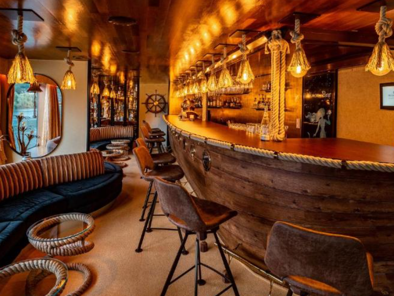 Cafe Leonardo Mülheim Schloßstraße Mülheim An Der Ruhr Enjoy Deluxe hotelschip Prinses Juliana - Enjoyhotels